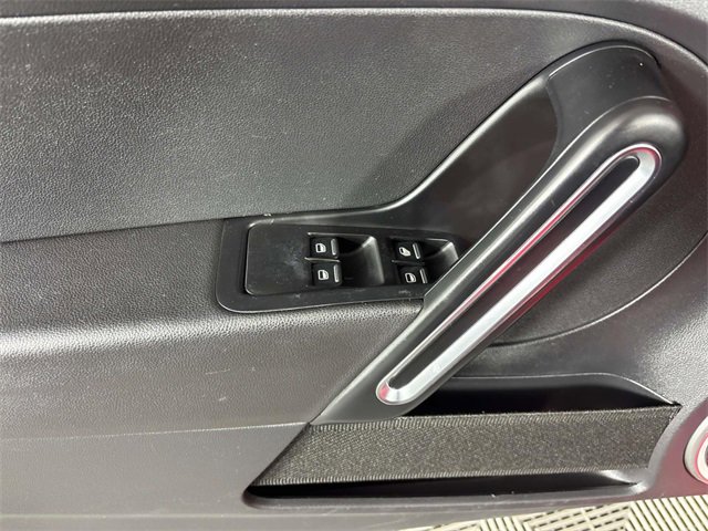 Used 2018 Volkswagen Beetle 2.0T S image 16