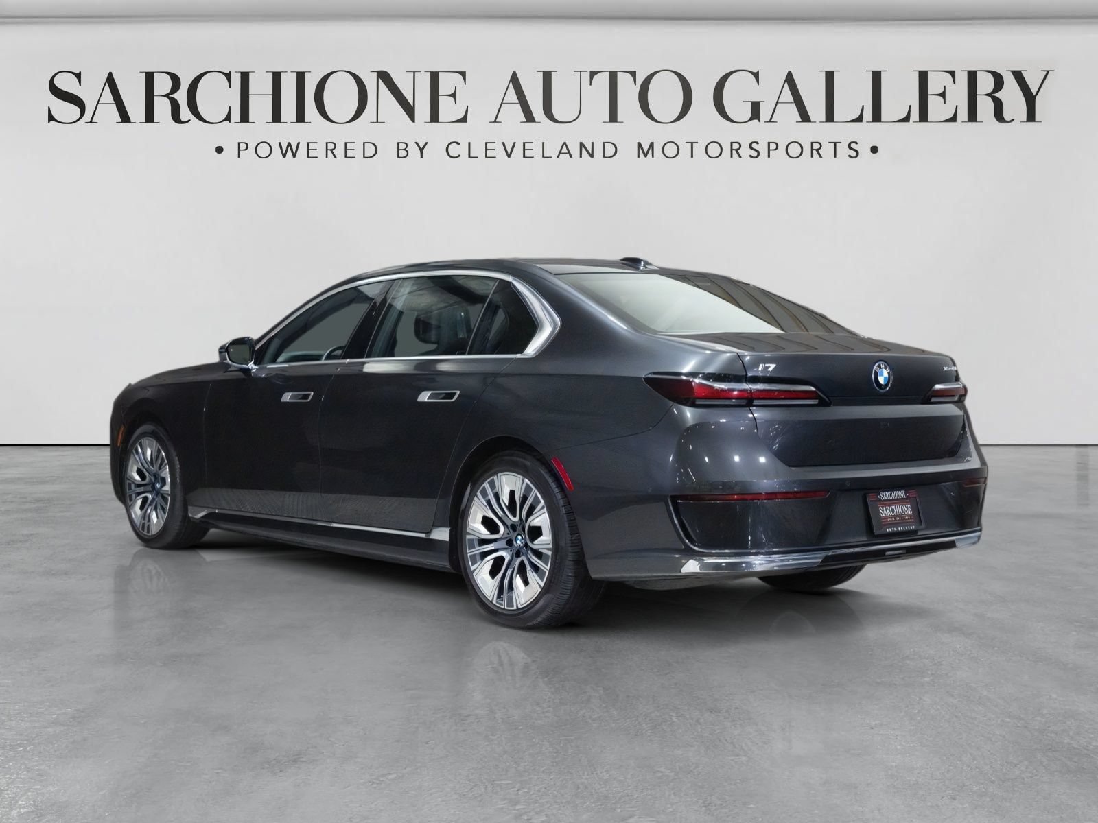 Used 2025 BMW i7 xDrive60 AWD/4WD image 18