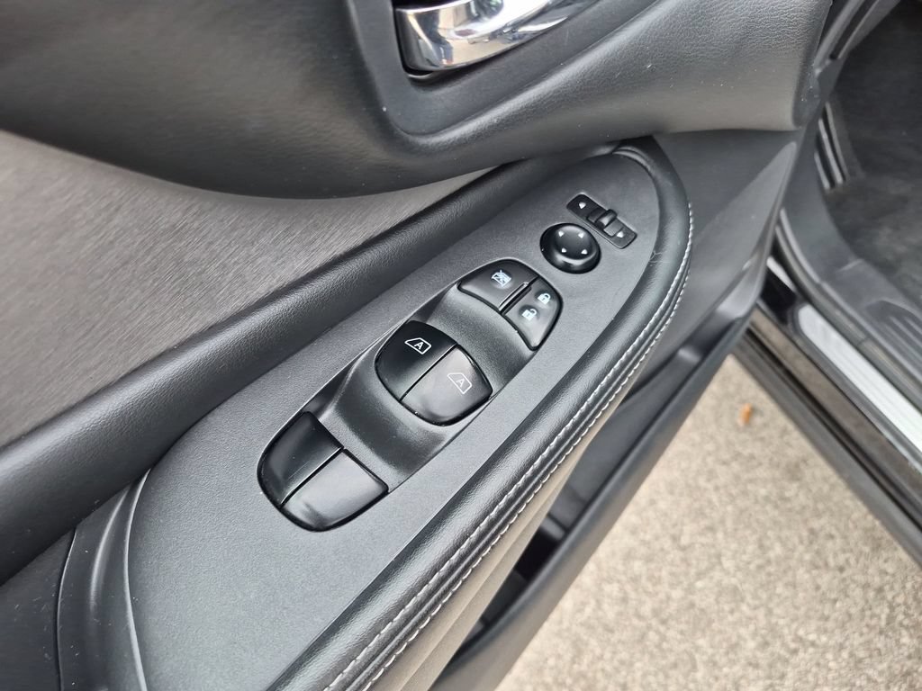 Used 2021 Nissan Murano SV FWD image 19