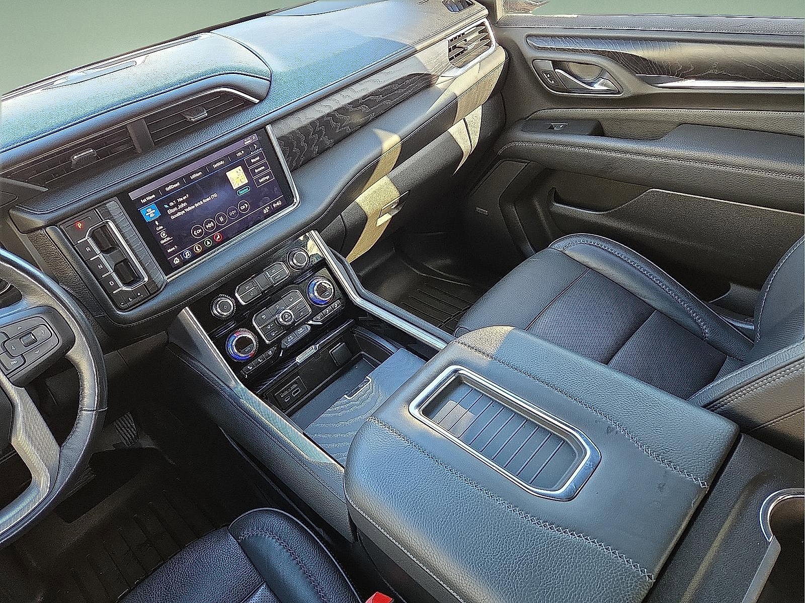 Used 2021 GMC Yukon Denali image 14