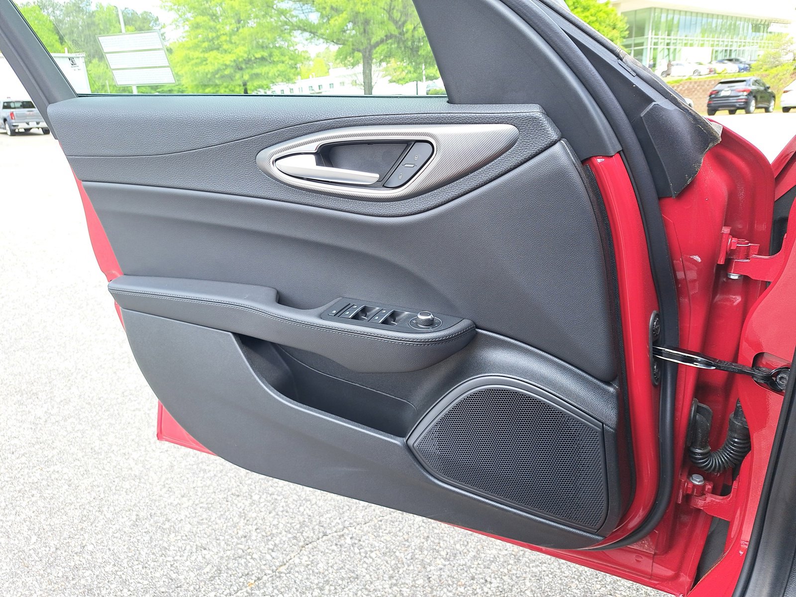 New 2025 Alfa Romeo Giulia AWD w/ Driving Assist Package image 27