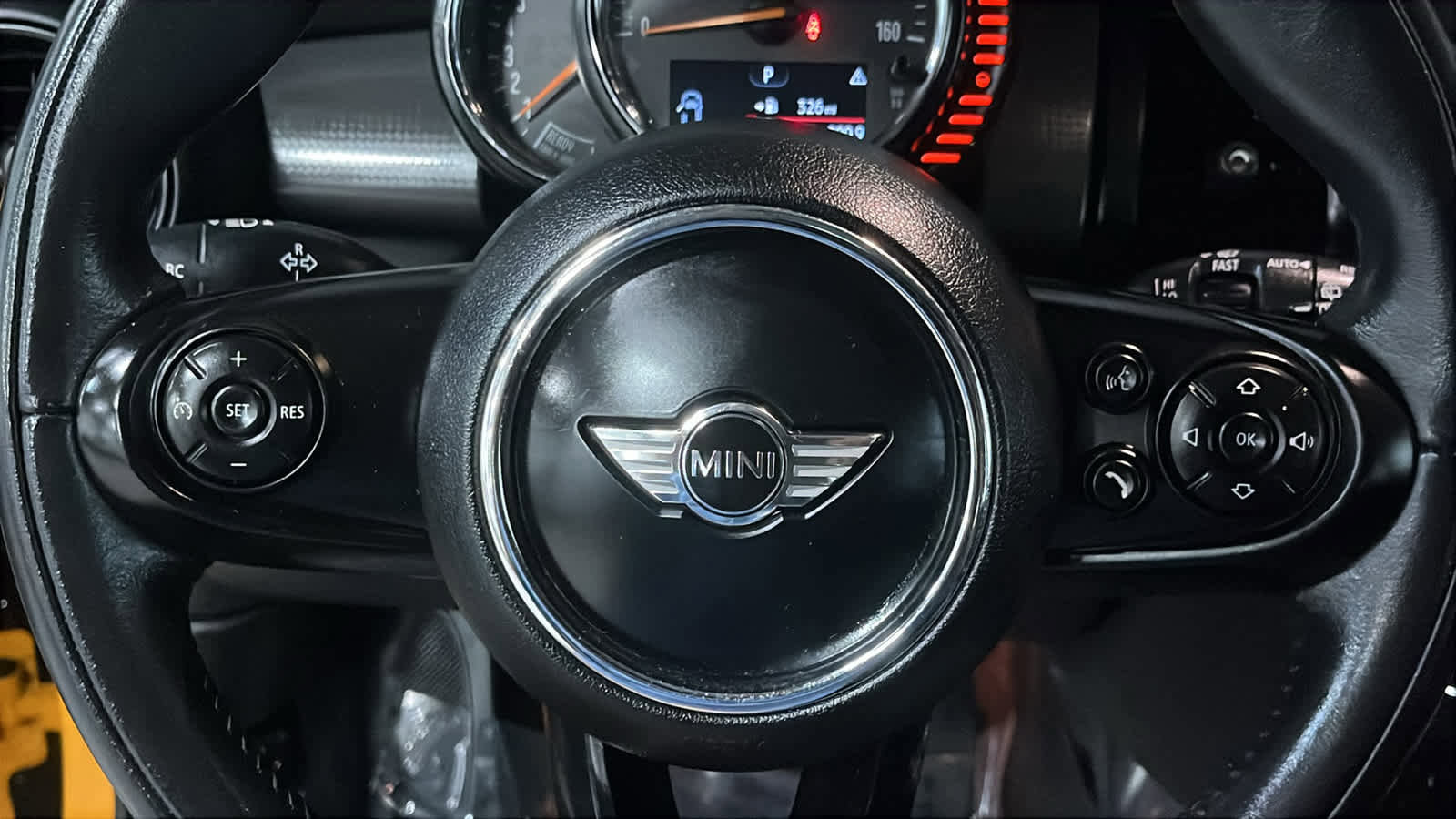 Used 2015 MINI Cooper 2-Door Hardtop FWD image 11