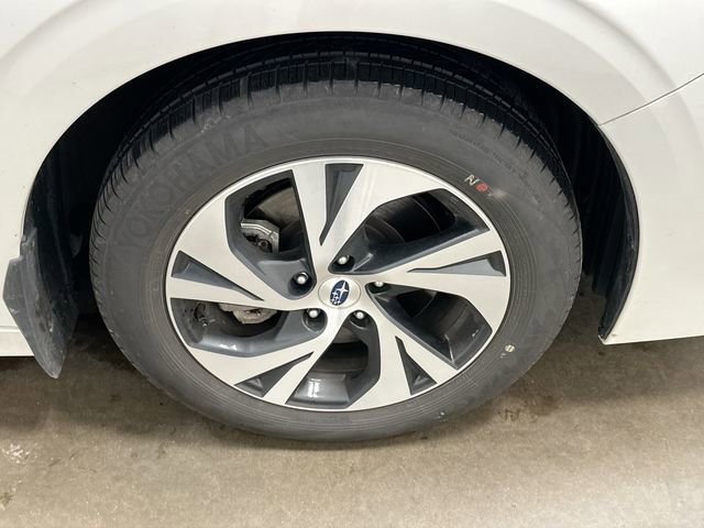 Used 2025 Subaru Legacy Premium AWD/4WD image 5