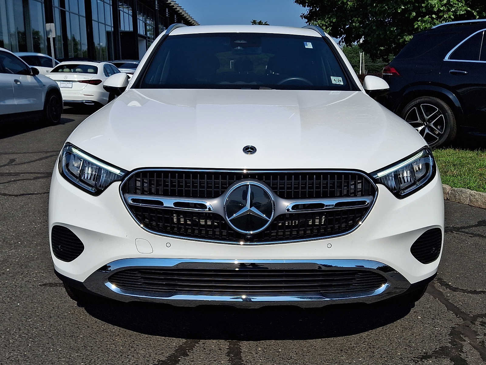 Certified 2025 Mercedes-Benz GLC 300 4MATIC image 2