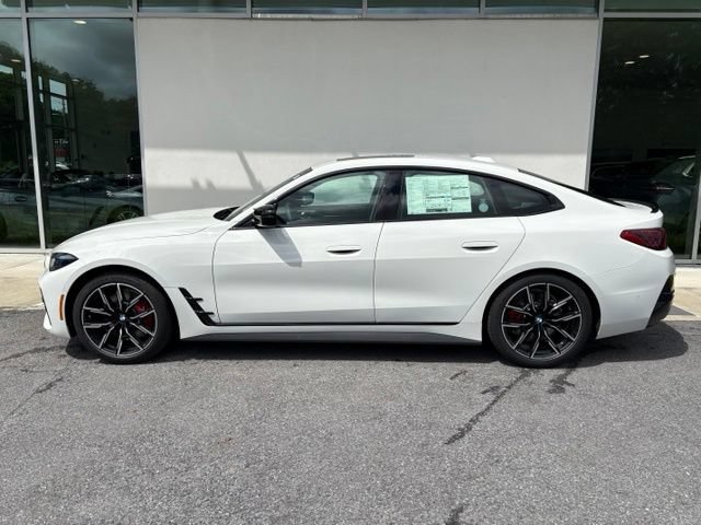 New 2026 BMW 440i xDrive w/ Premium Package AWD/4WD image 2