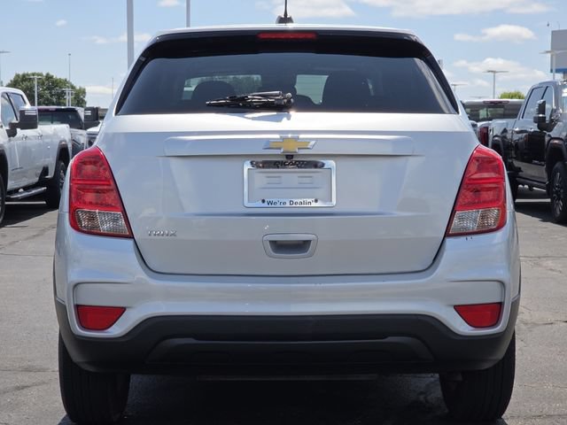 Used 2020 Chevrolet Trax LS w/ Tint and Cruise Package FWD image 12