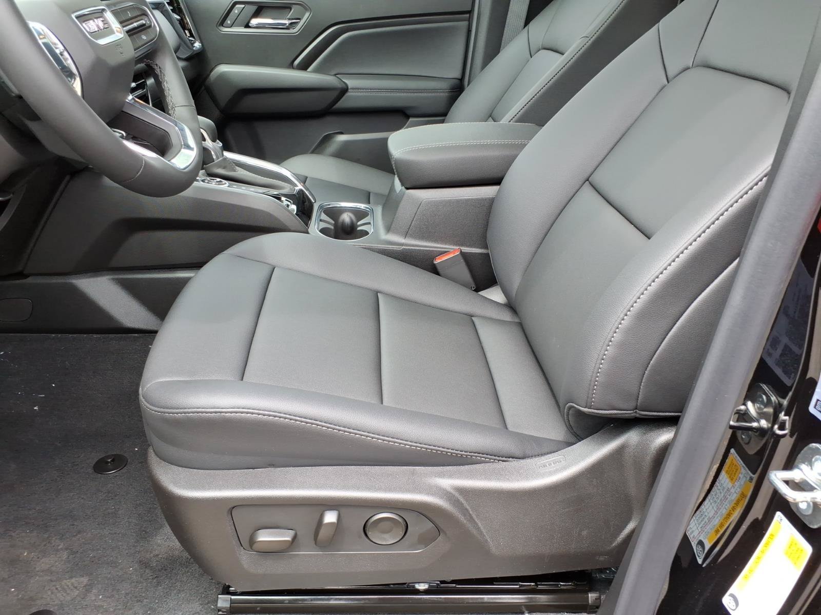 New 2026 GMC Canyon Elevation AWD/4WD image 13