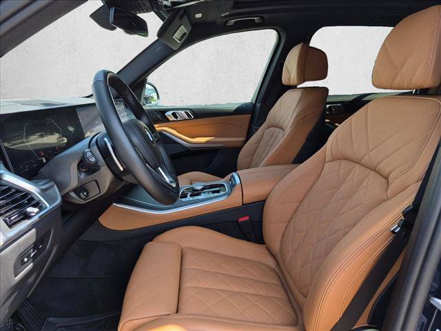 Certified 2025 BMW X5 sDrive40i w/ Climate Comfort Package RWD image 11