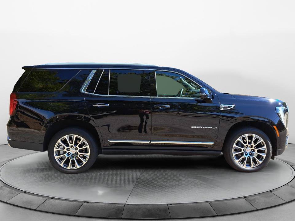 Used 2025 GMC Yukon Denali w/ Denali Reserve Package AWD/4WD image 7