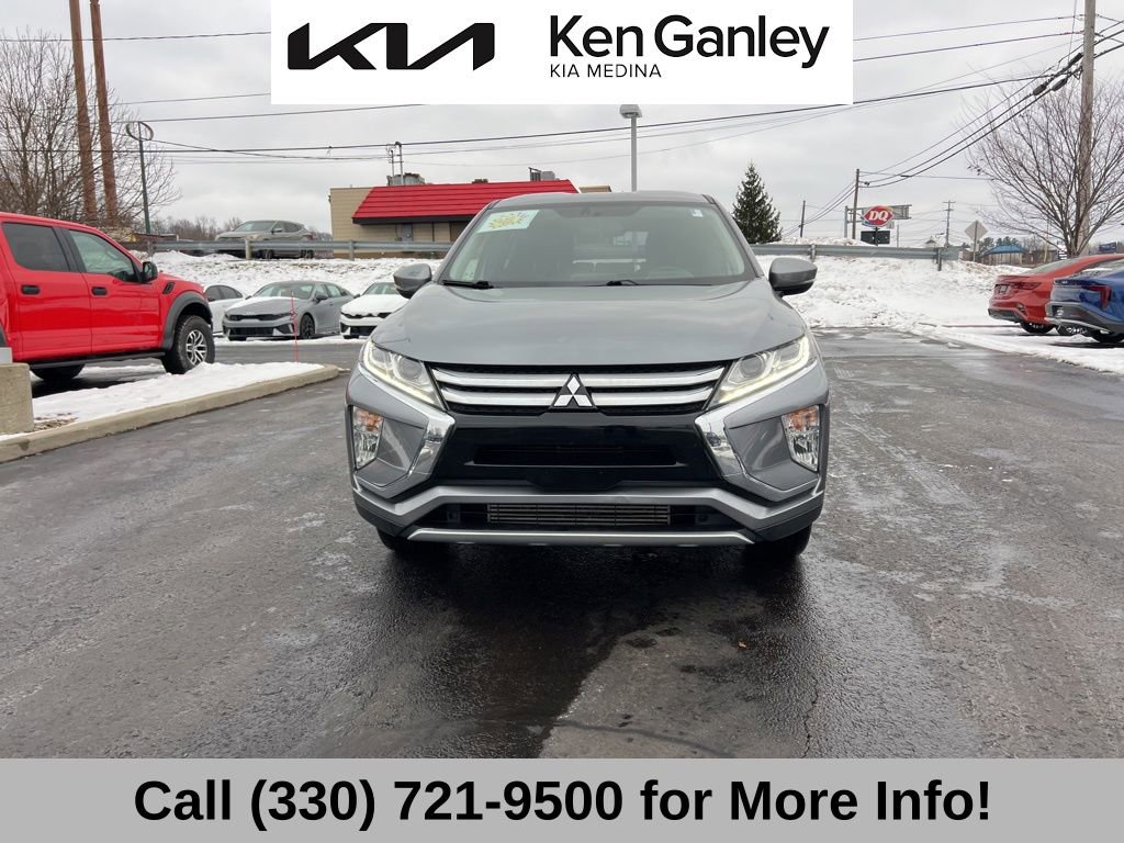 Used 2018 Mitsubishi Eclipse Cross SE image 3