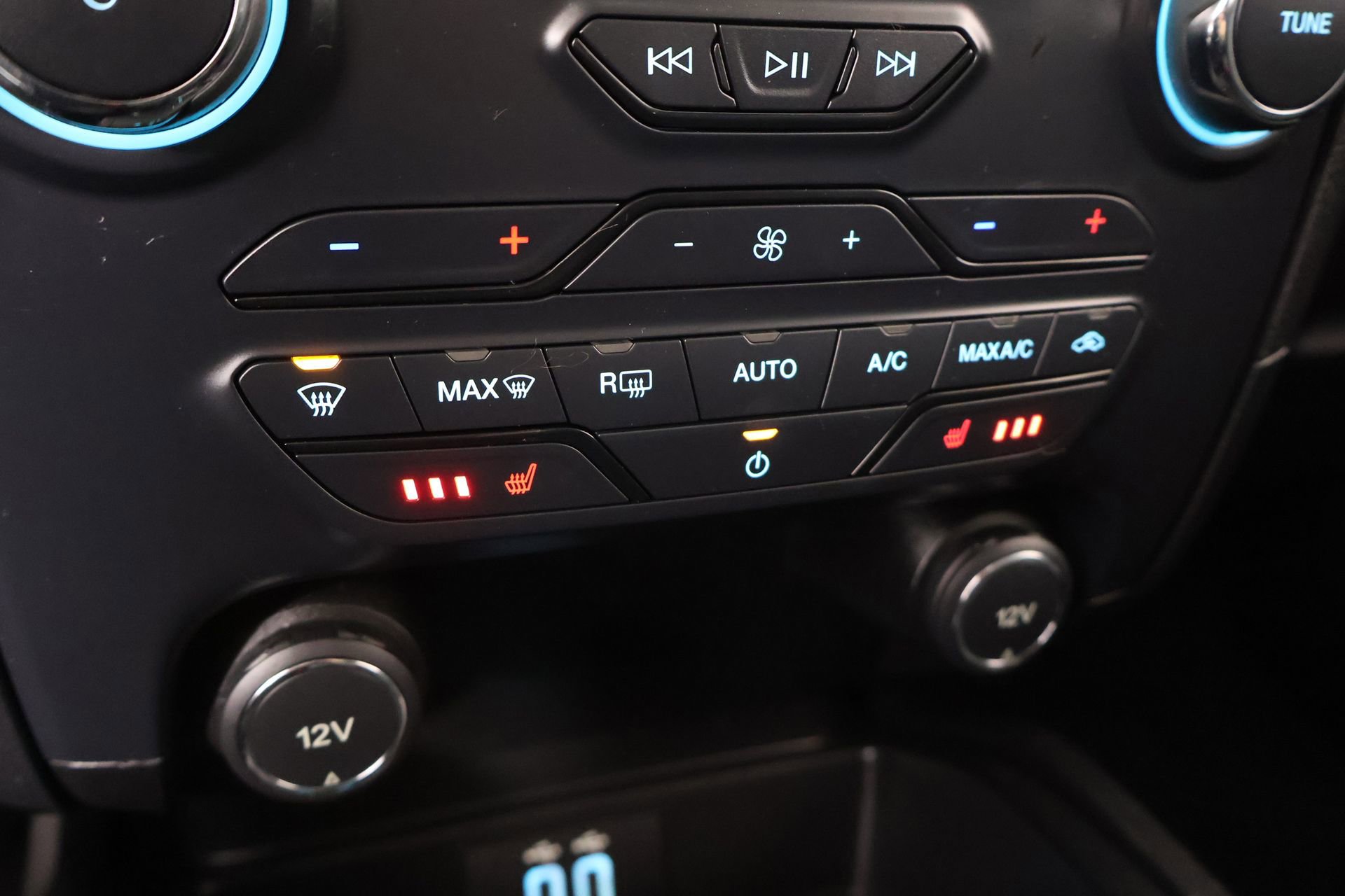 Used 2019 Ford Ranger XLT w/ Equipment Group 302A Luxury image 8