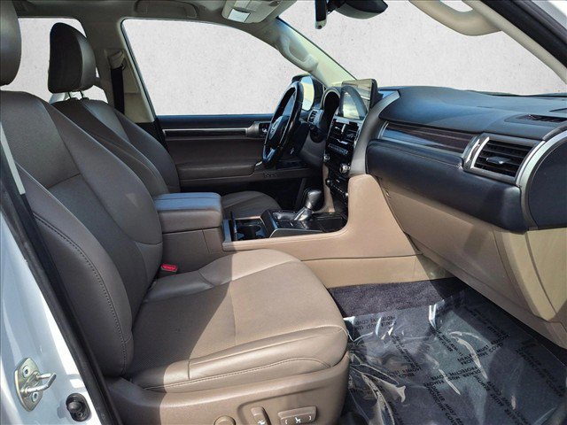 Used 2022 Lexus GX 460 Premium w/ Premium Package AWD/4WD image 22