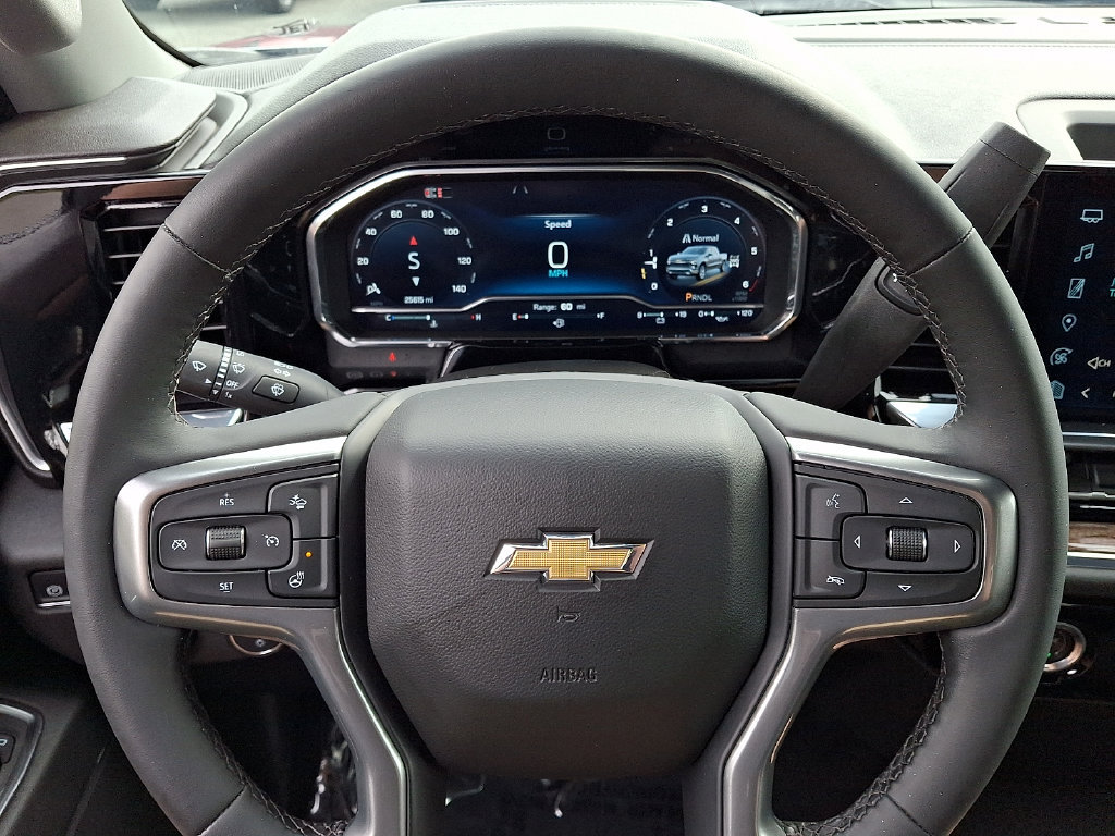 Used 2024 Chevrolet Silverado 1500 LT AWD/4WD image 19