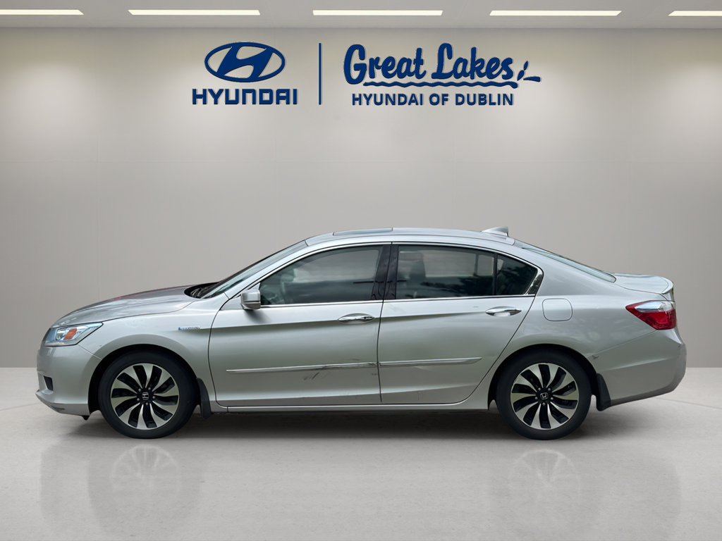 Used 2015 Honda Accord Touring image 2