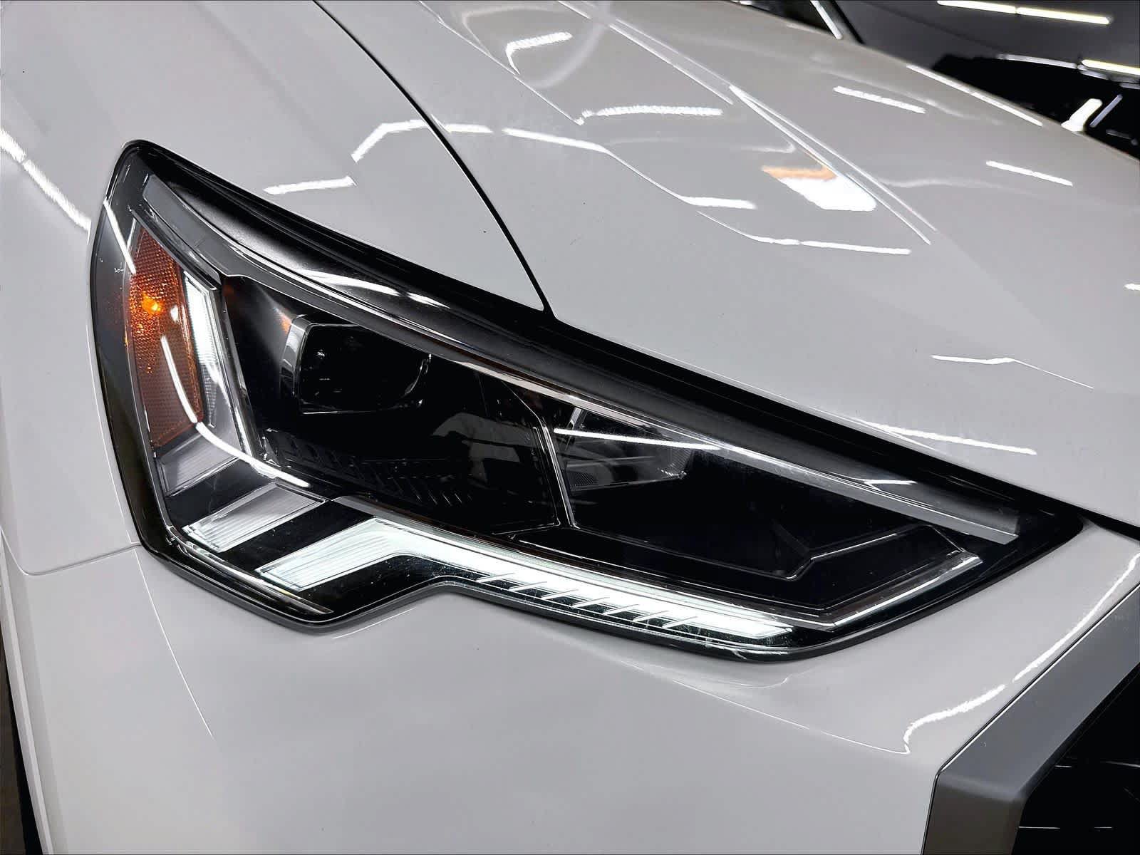 Certified 2025 Audi Q3 2.0T Premium AWD/4WD image 29