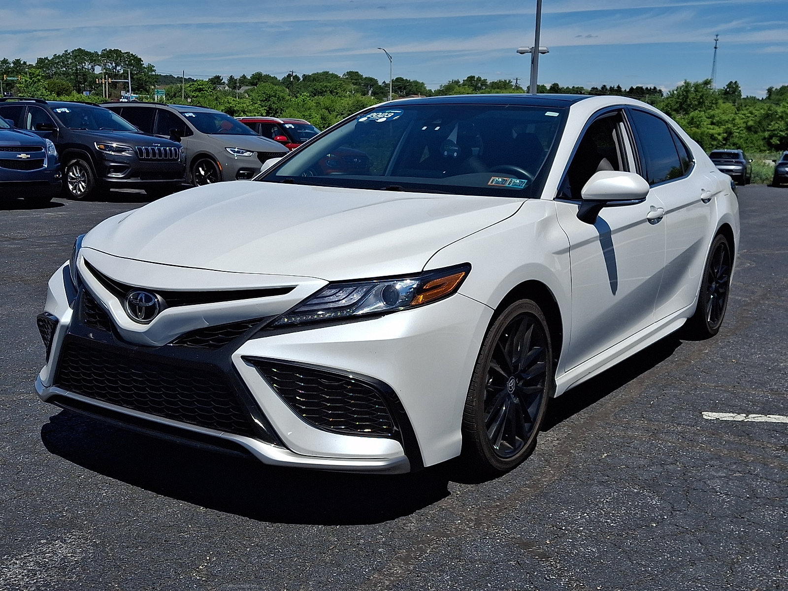 Used 2023 Toyota Camry XSE w/ Cold Weather Package FWD image 3
