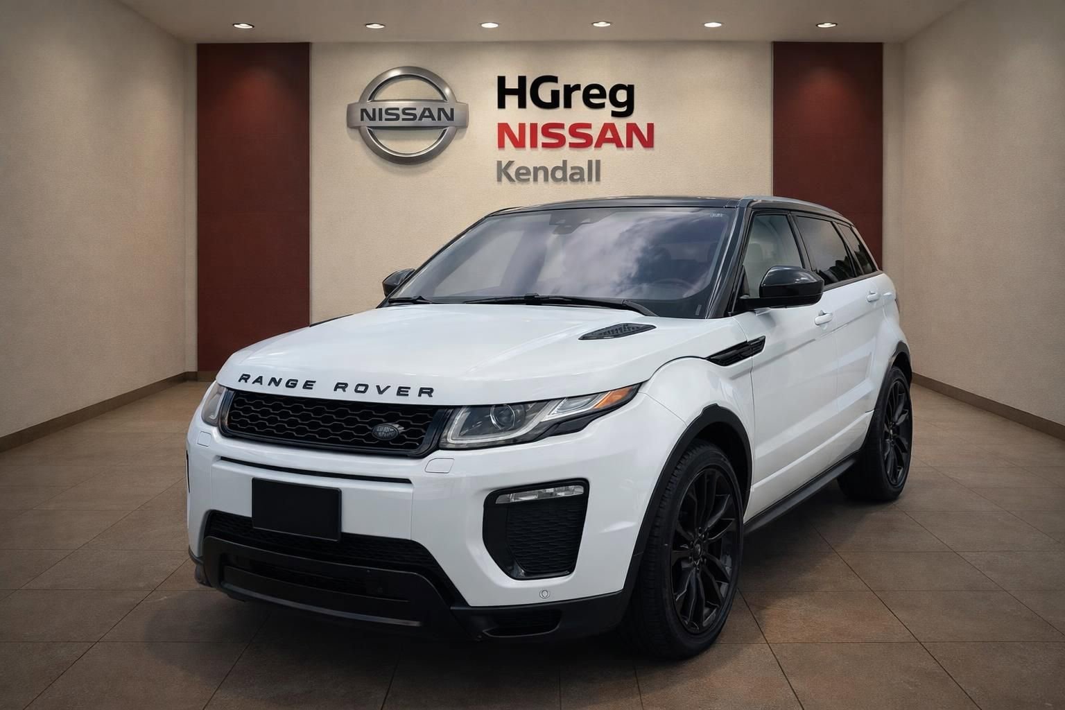 Used 2019 Land Rover Range Rover Evoque HSE Dynamic AWD/4WD image 3