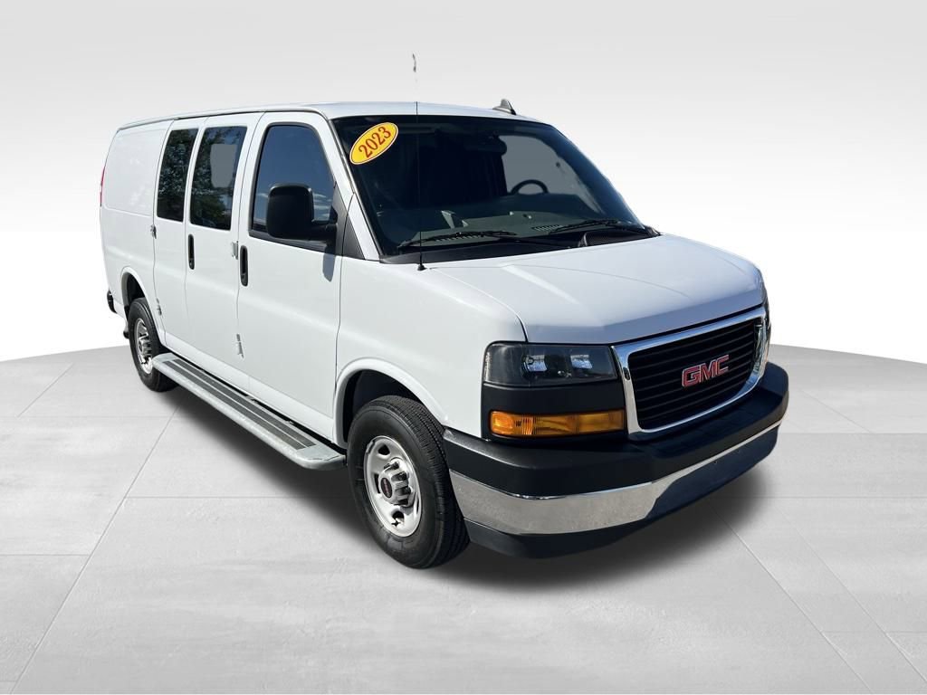 Used 2023 GMC Savana 2500 w/ Driver Convenience Package image 9
