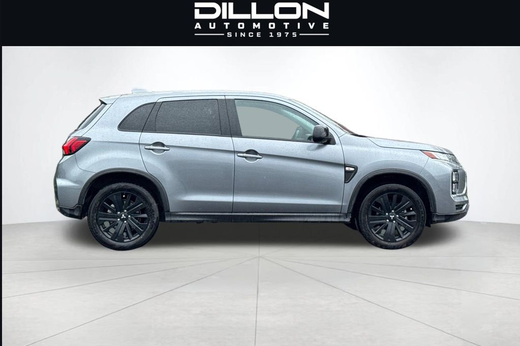 Used 2025 Mitsubishi Outlander Sport ES AWD/4WD image 3