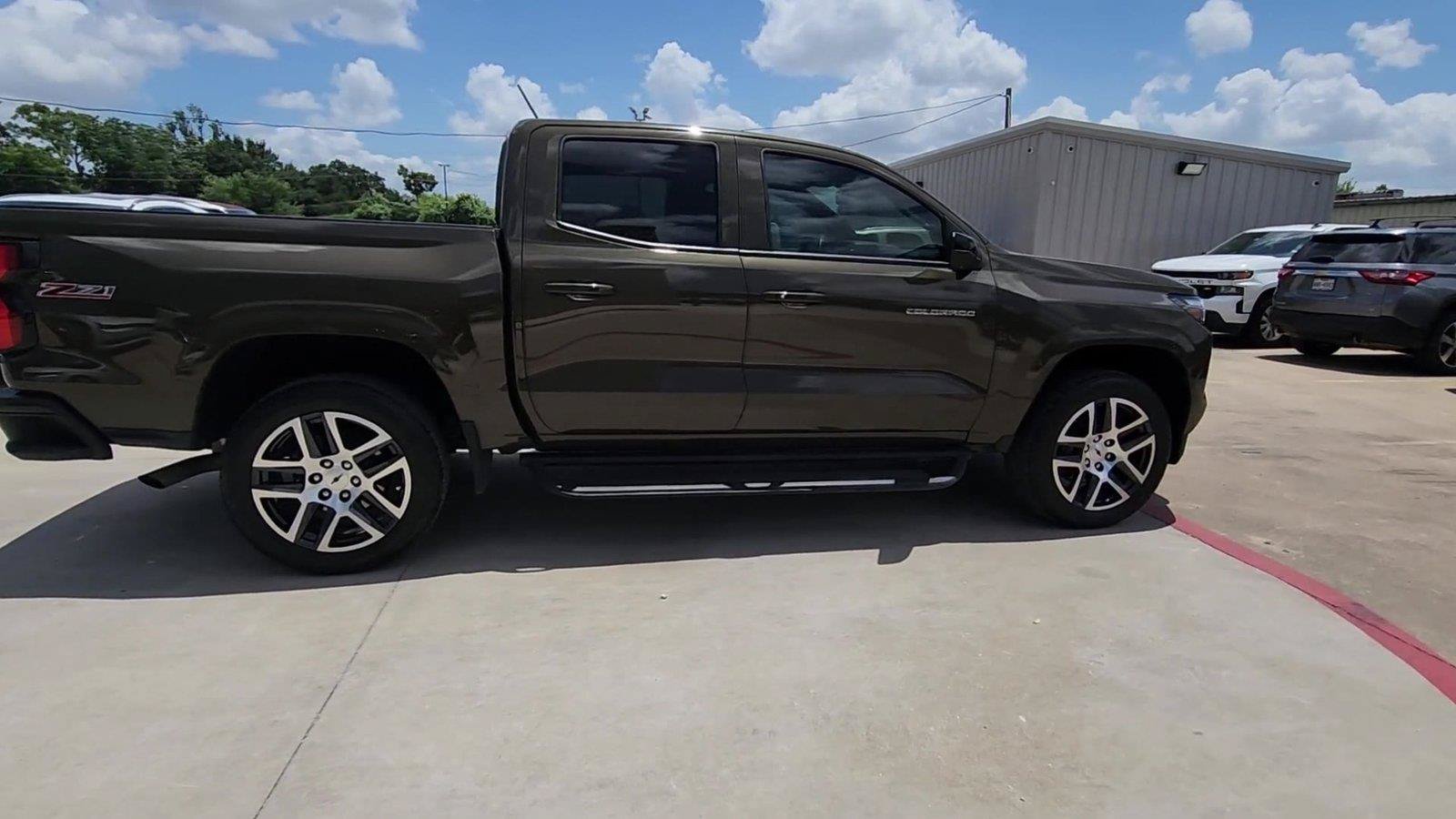 Certified 2024 Chevrolet Colorado Z71 w/ Z71 Convenience Package 2 AWD/4WD image 9