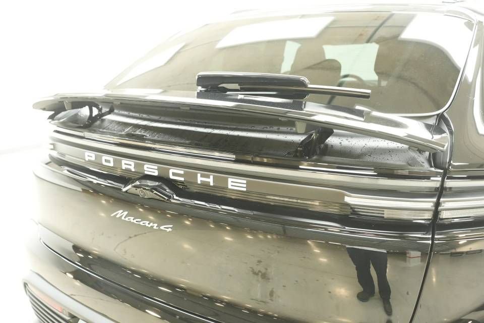 New 2026 Porsche Macan 4 Electric AWD/4WD image 46