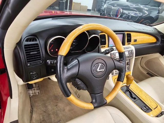 Used 2004 Lexus SC 430 Convertible image 13