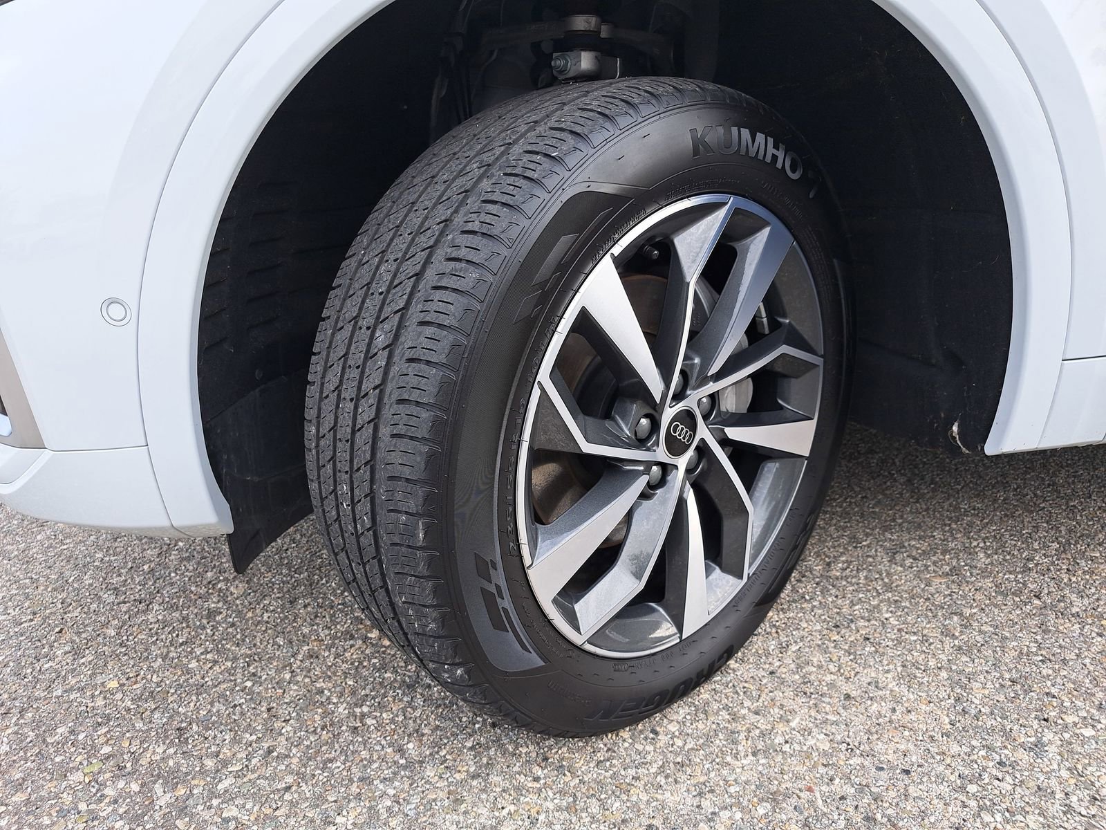 Used 2023 Audi Q5 2.0T Prestige w/ Prestige Package image 36