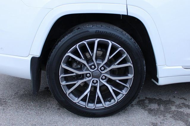 Used 2023 Jeep Grand Cherokee L Summit image 42