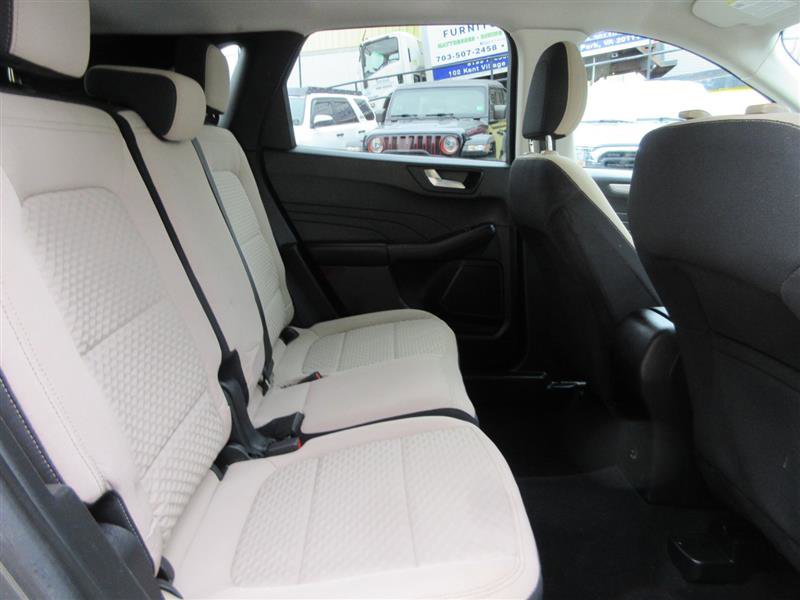Used 2021 Ford Escape SE image 23