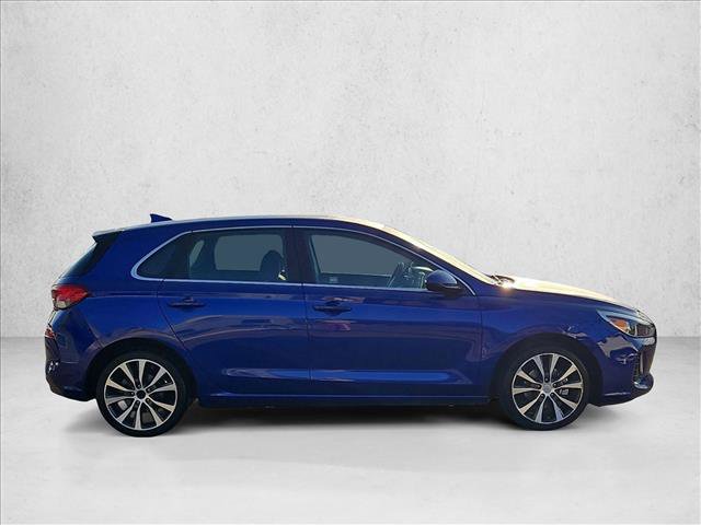 Used 2019 Hyundai Elantra GT image 4