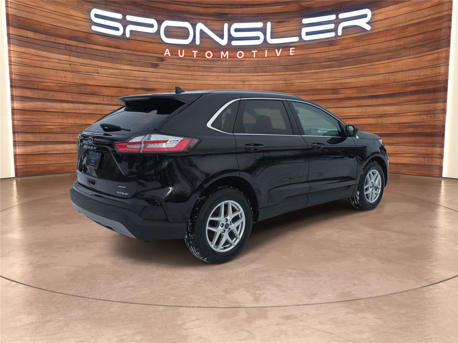 Used 2022 Ford Edge SEL w/ Convenience Package image 6