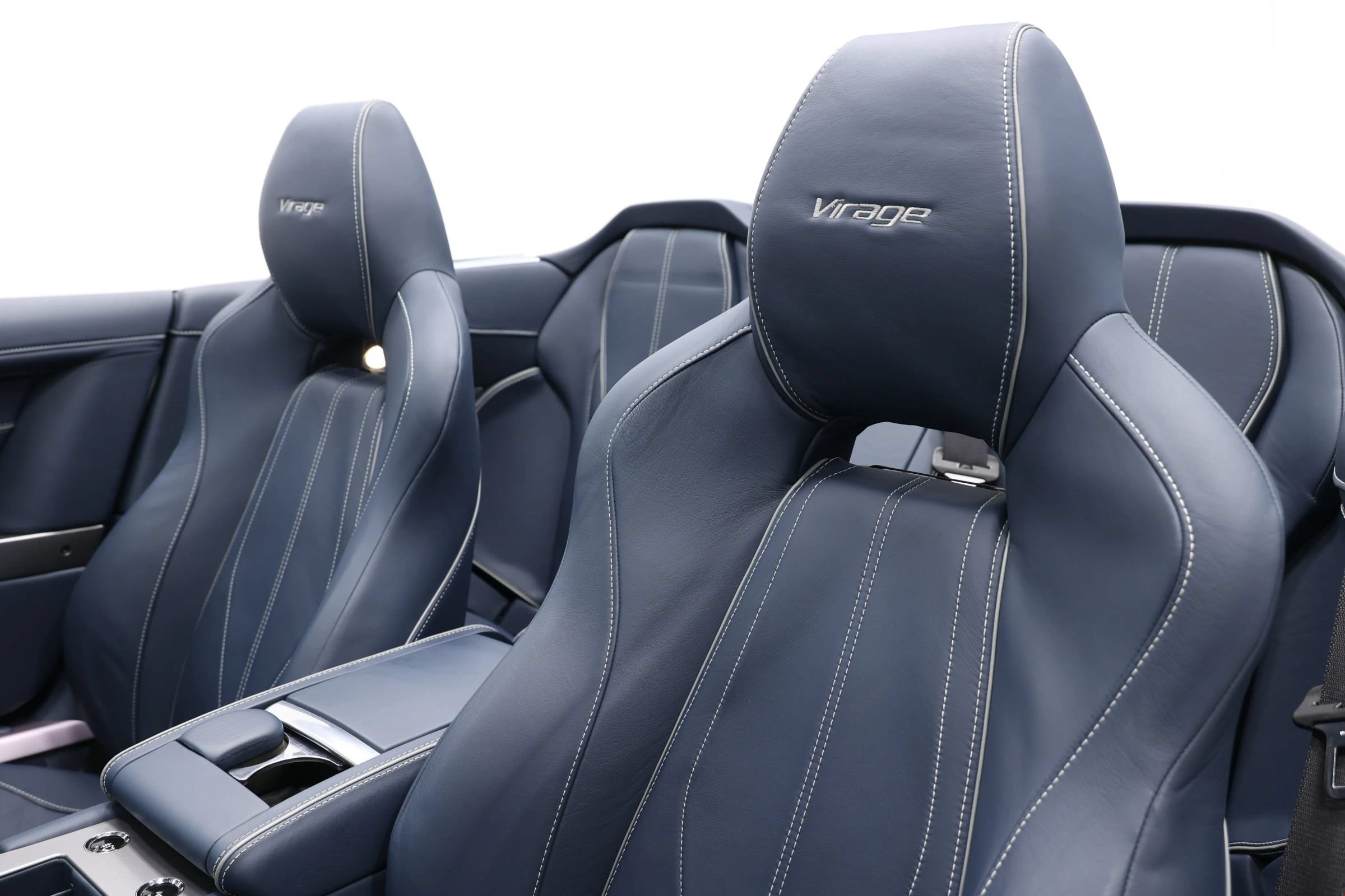 Used 2012 Aston Martin Virage Volante RWD image 16
