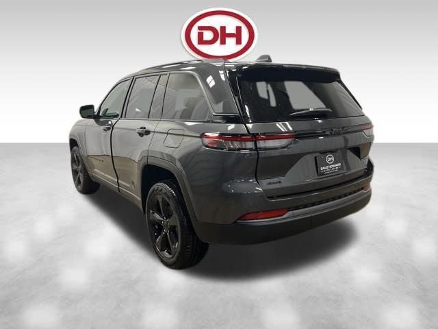 New 2026 Jeep Grand Cherokee Limited w/ Limited Altitude Package AWD/4WD image 9