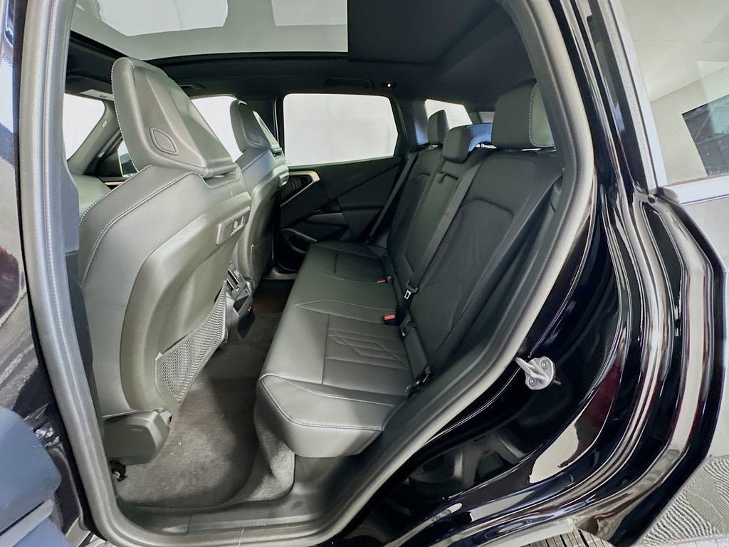 Used 2025 BMW X3 xDrive30i w/ Premium Package image 30