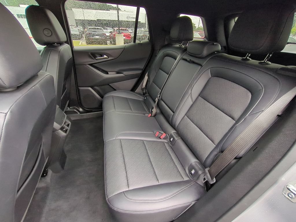 Used 2025 Chevrolet Equinox LT w/ Convenience Package II AWD/4WD image 12