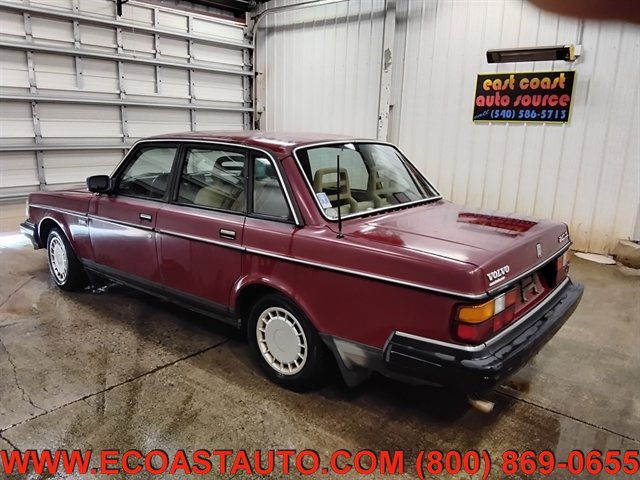 Used 1989 Volvo 240 DL RWD image 6