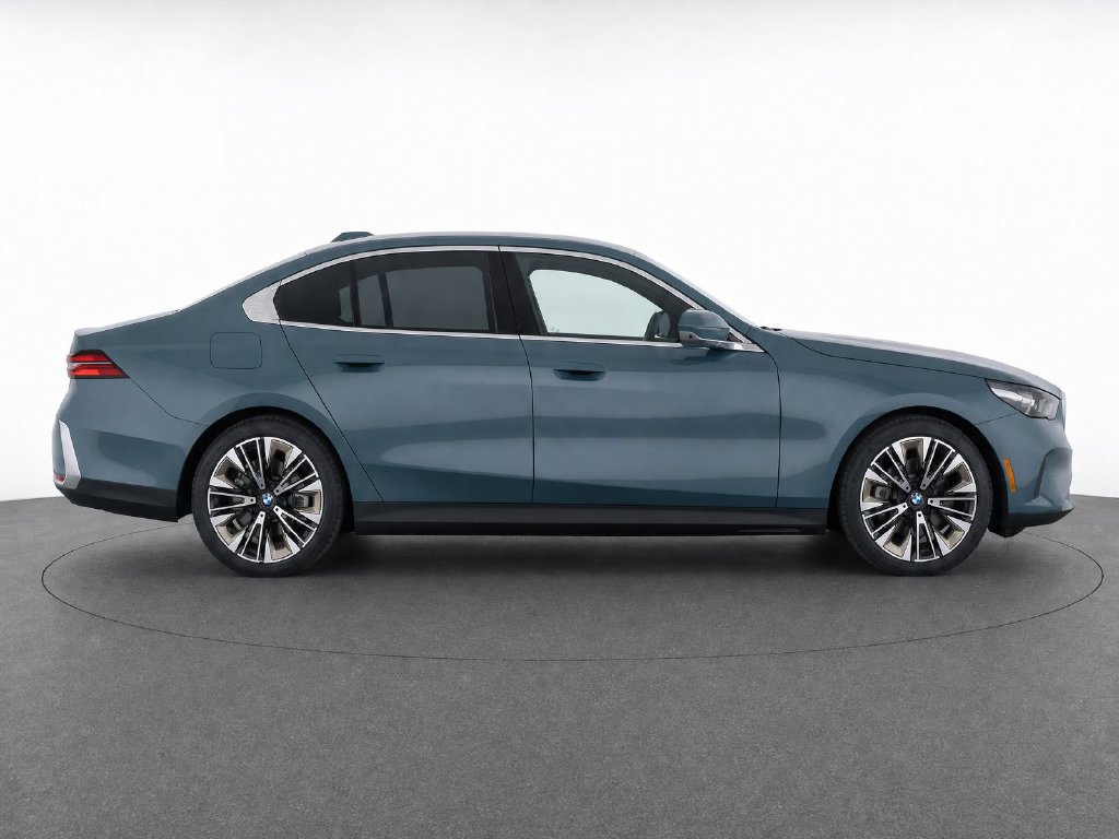 Certified 2026 BMW 530i RWD image 28