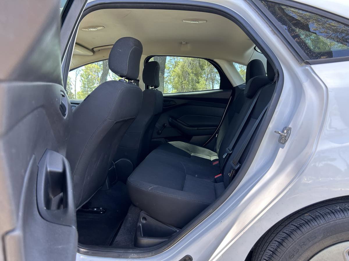 Used 2017 Ford Focus S image 18