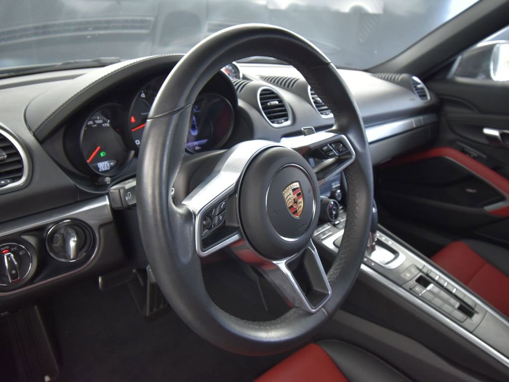 Used 2025 Porsche 718 Boxster image 4