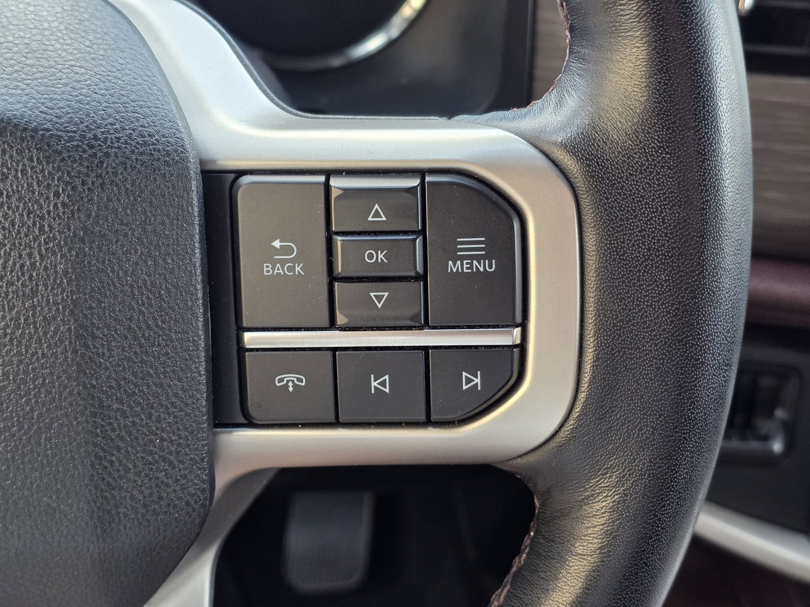 Used 2023 Ford Expedition Max Limited image 32