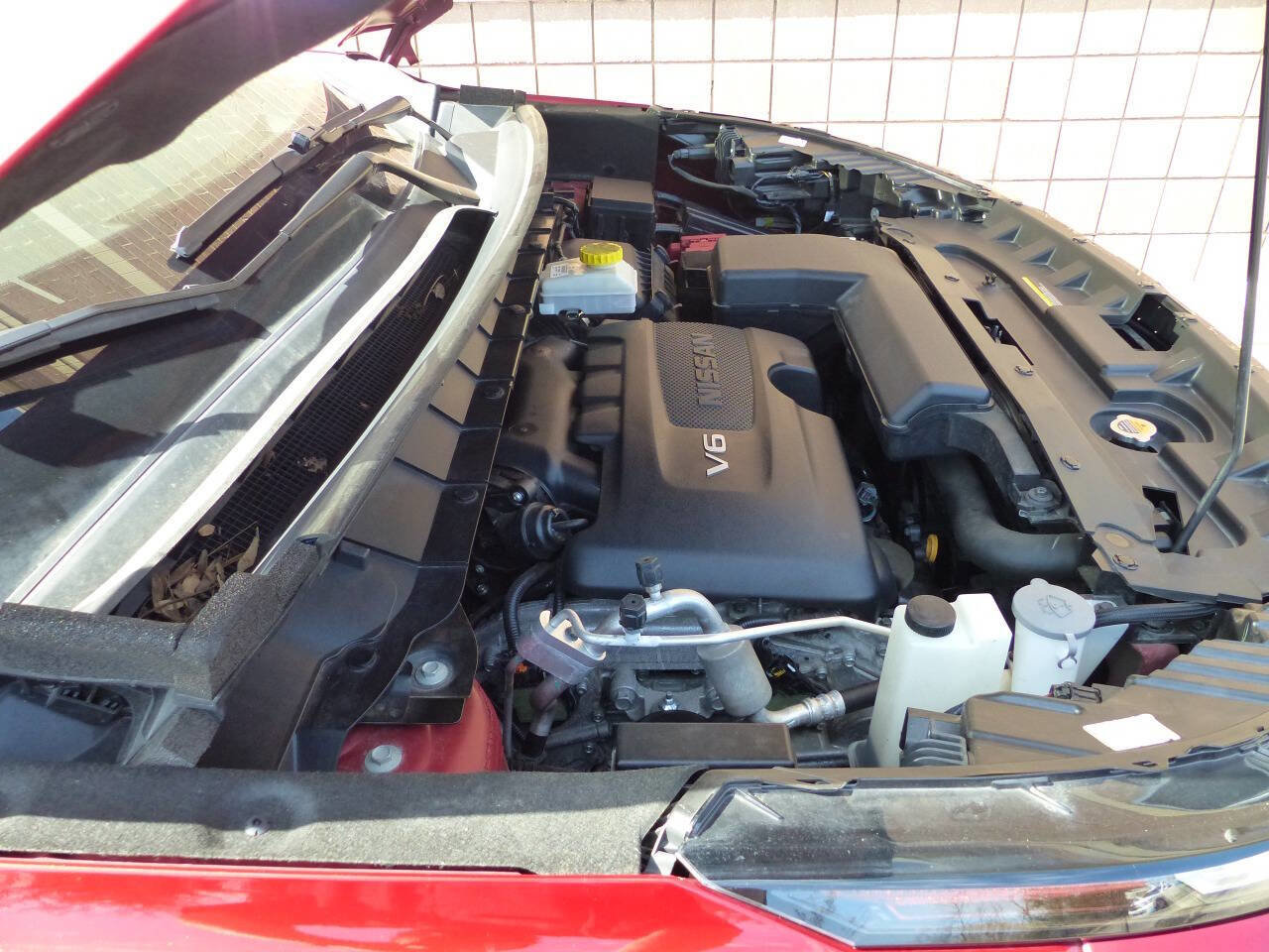 Used 2022 Nissan Pathfinder Platinum w/ Cargo Package FWD image 21