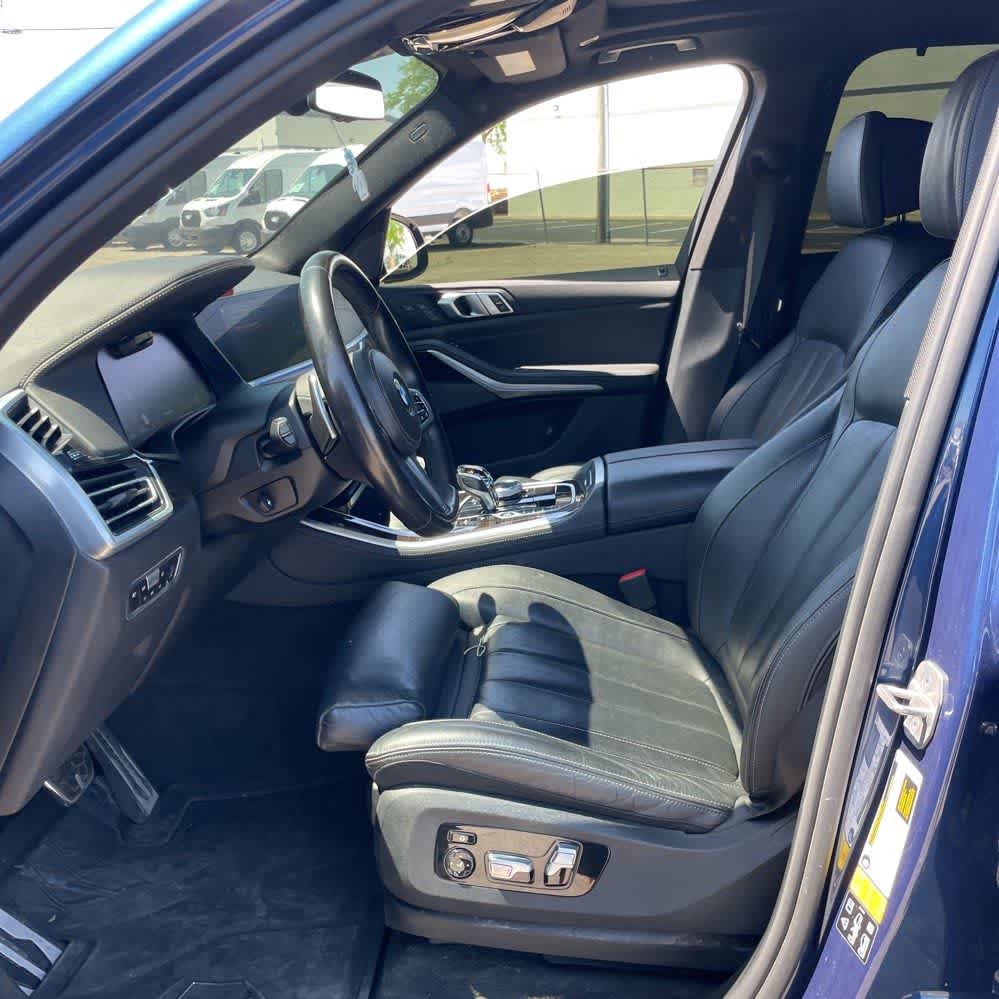Used 2021 BMW X5 xDrive40i w/ M Sport Package AWD/4WD image 10