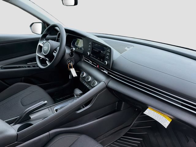 New 2026 Hyundai Elantra SE FWD image 28
