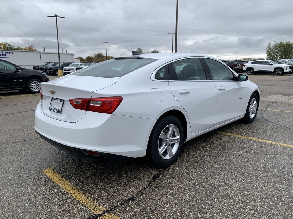 Certified 2022 Chevrolet Malibu LS image 3