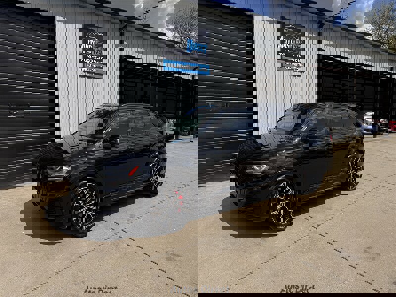 Used 2022 Audi SQ7 Prestige AWD/4WD image 2