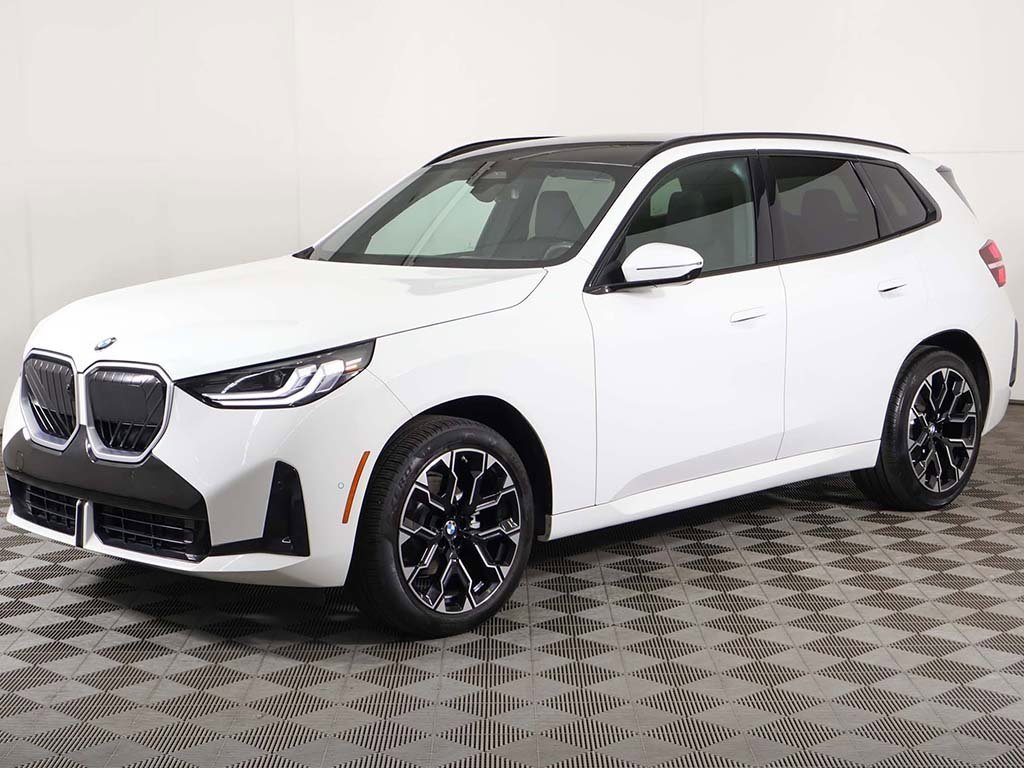 Used 2025 BMW X3 xDrive30i image 9