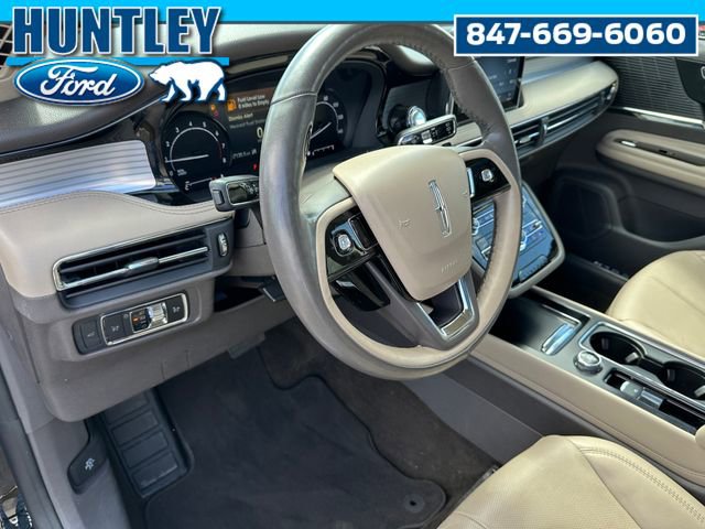 Used 2022 Lincoln Corsair AWD w/ Premium Package image 24