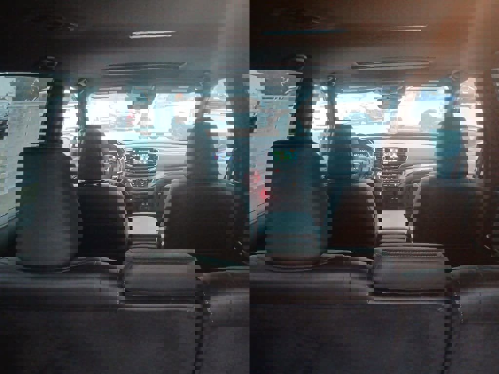 Used 2024 Honda Passport EX-L image 16