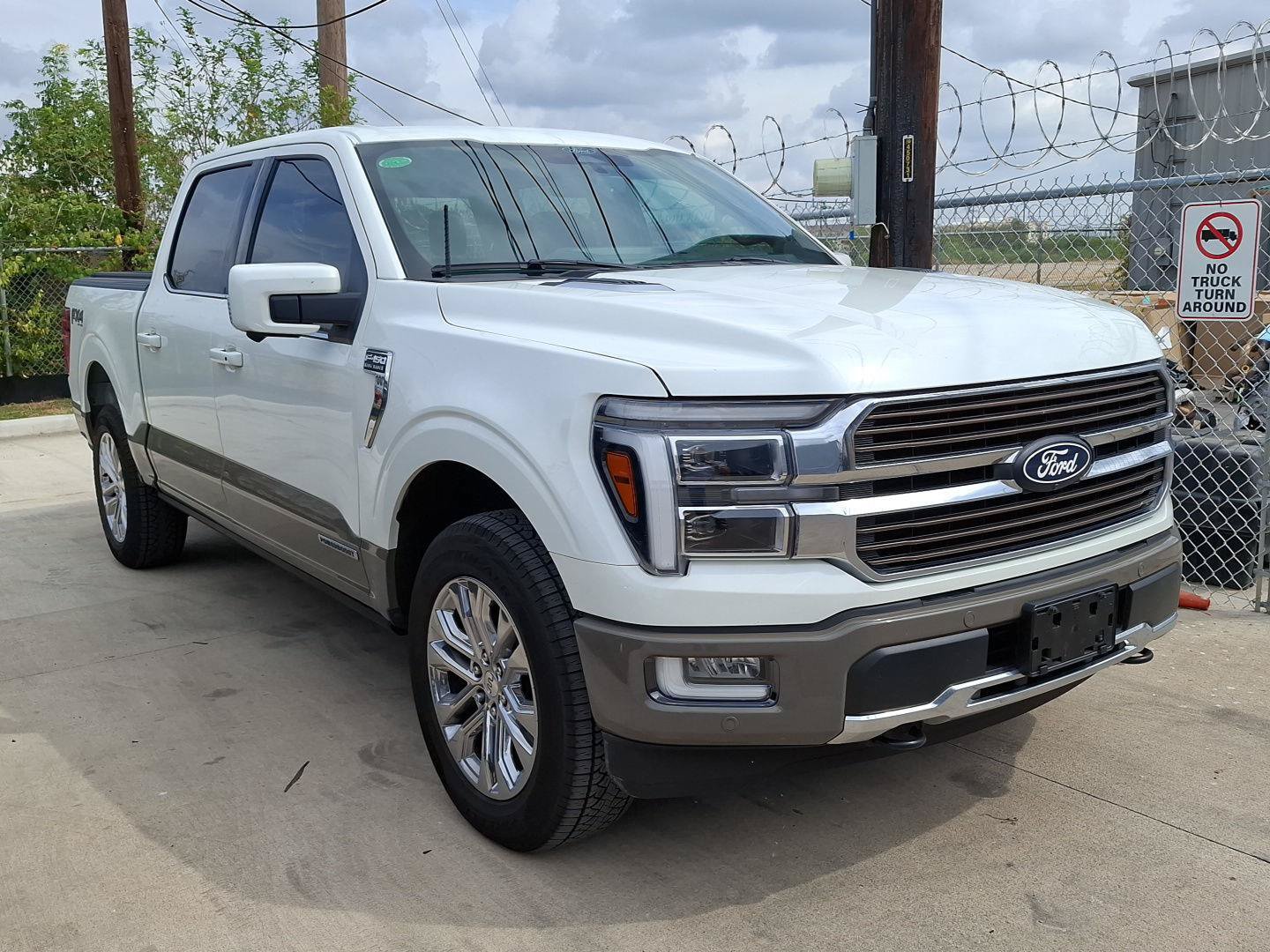 Used 2025 Ford F150 King Ranch w/ FX4 Off-Road Package AWD/4WD image 27
