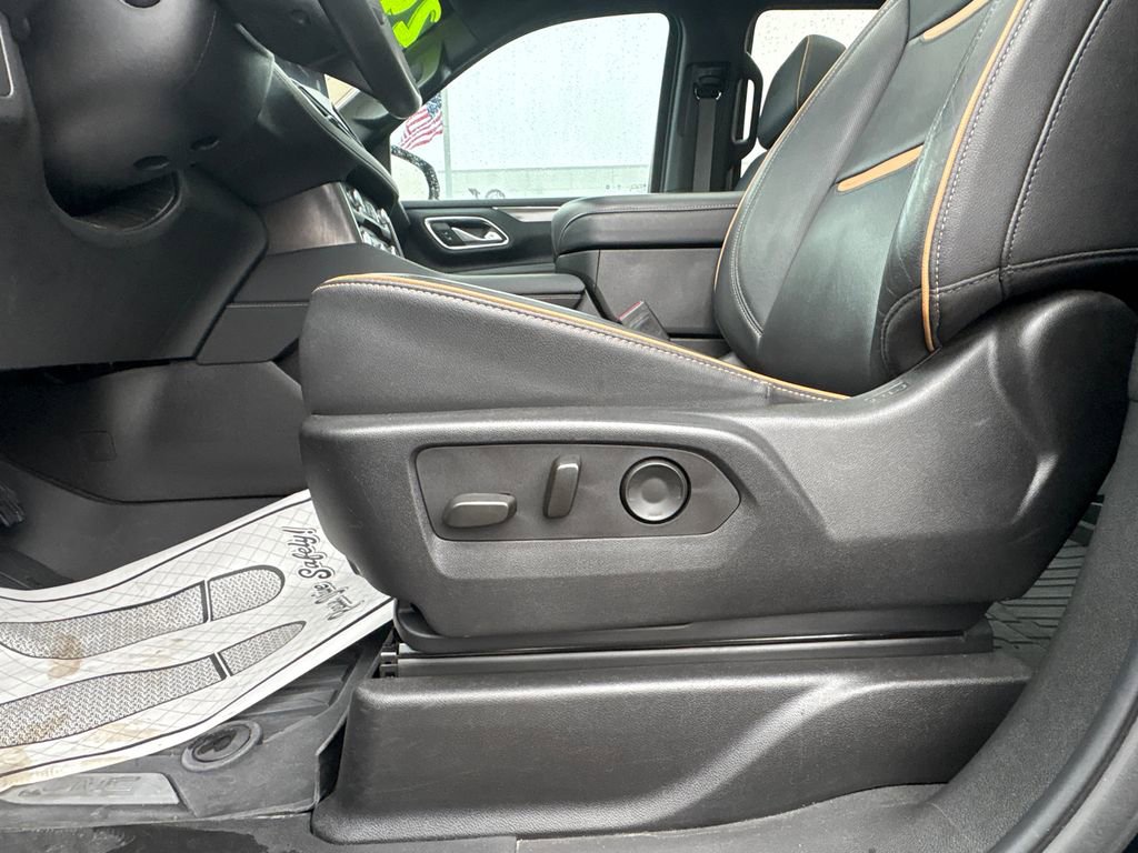 Used 2024 GMC Yukon AT4 w/ AT4 Premium Package image 19